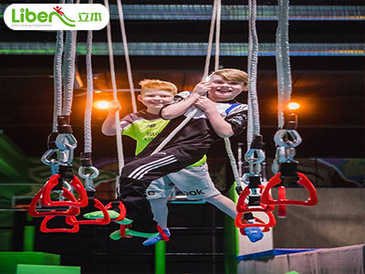 国内超火的的蹦床主题公园，多乐岛在现精彩