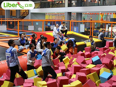 蹦床馆大概投入多少资金，由多方面组成